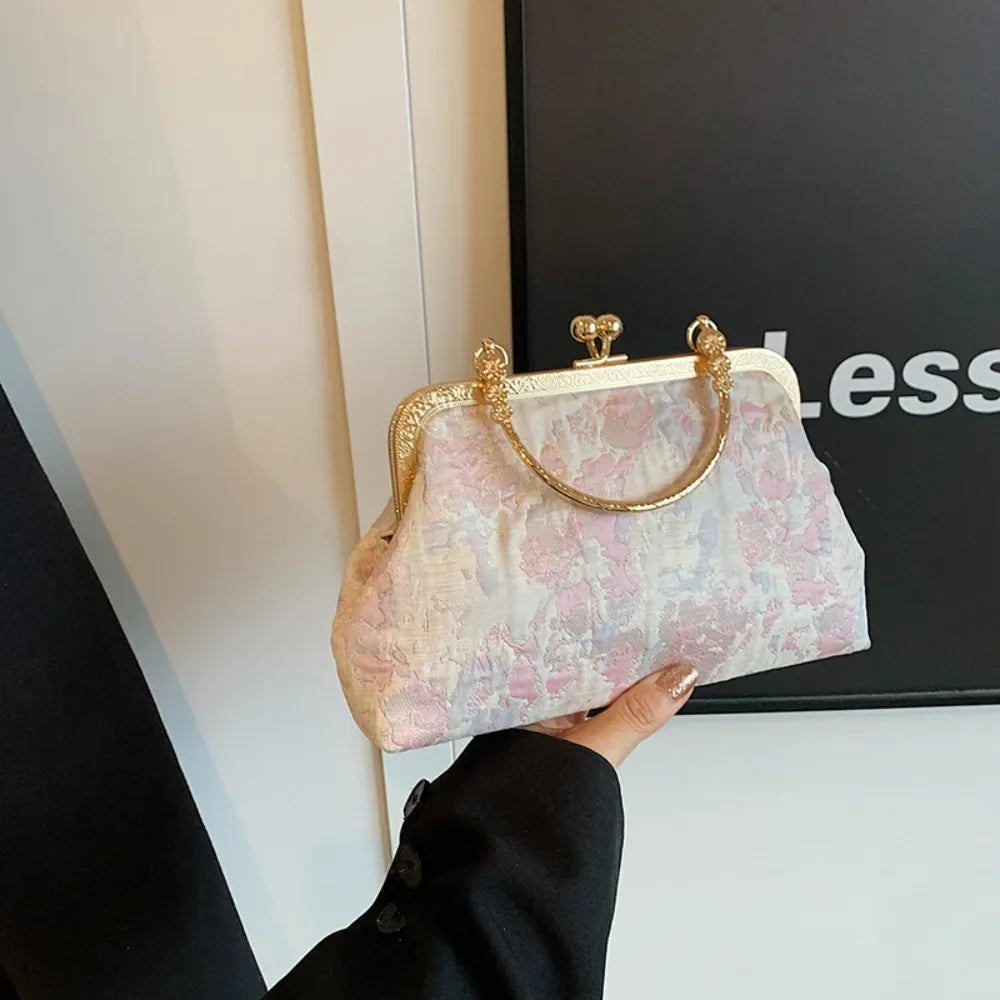 Gold Velvet Evening Bag Clutch Bag Women 2025 French Vintage Luxury Chain Purse Elegant Fashion Purse Wedding Party Handbag
