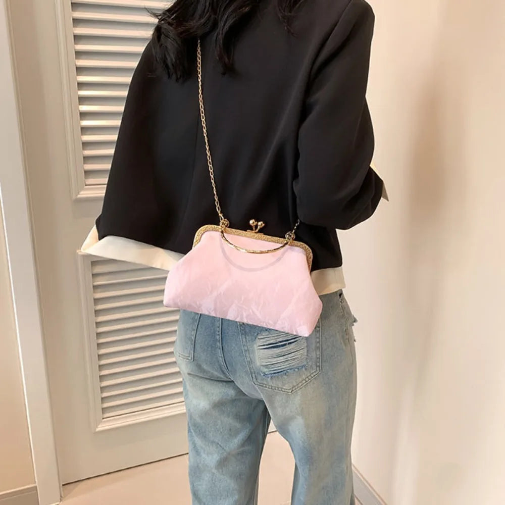 Gold Velvet Evening Bag Clutch Bag Women 2025 French Vintage Luxury Chain Purse Elegant Fashion Purse Wedding Party Handbag