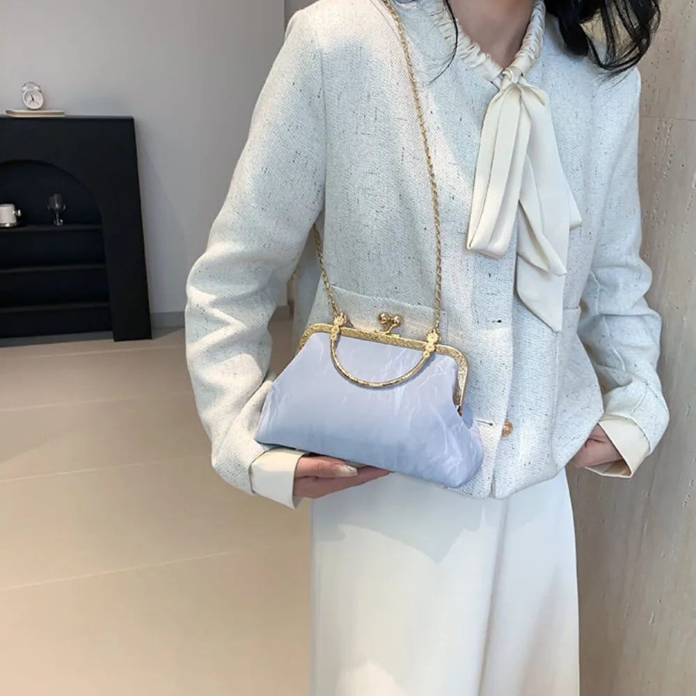 Gold Velvet Evening Bag Clutch Bag Women 2025 French Vintage Luxury Chain Purse Elegant Fashion Purse Wedding Party Handbag