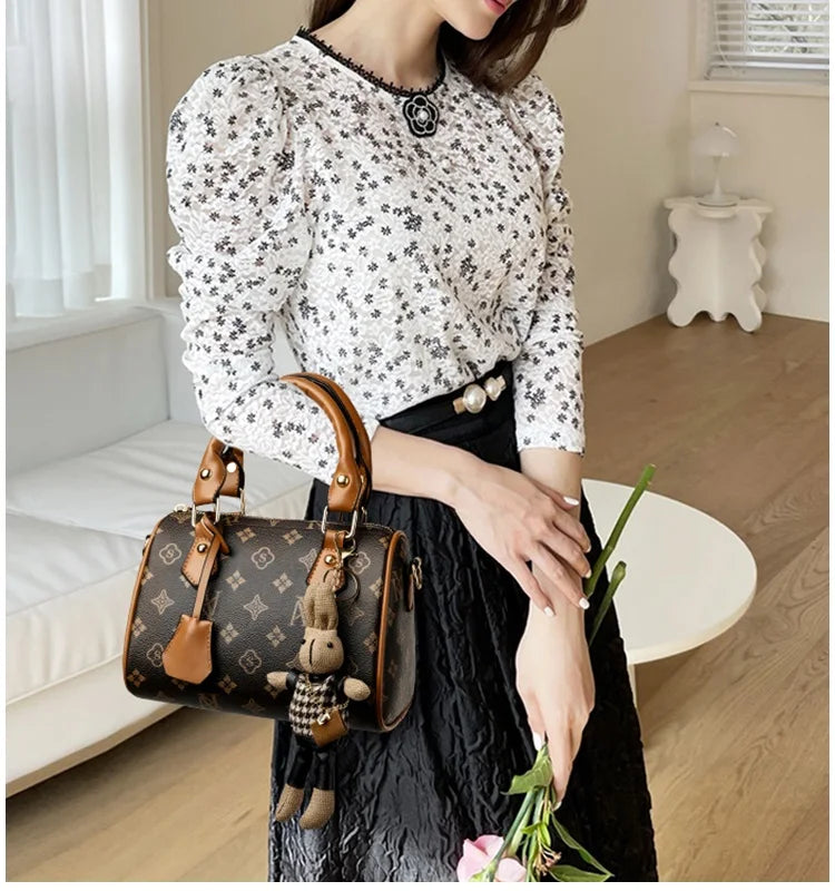 High-End Bags for Women for All Seasons, Fashionable Hand-Held Lock Buckle Women's Bags, Small Square Bags, New Styles, Versatil