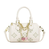 Four leaf strawberry diamond pendant chain bag, women's shoulder bag, simple commuting crossbody bag, armpit bag