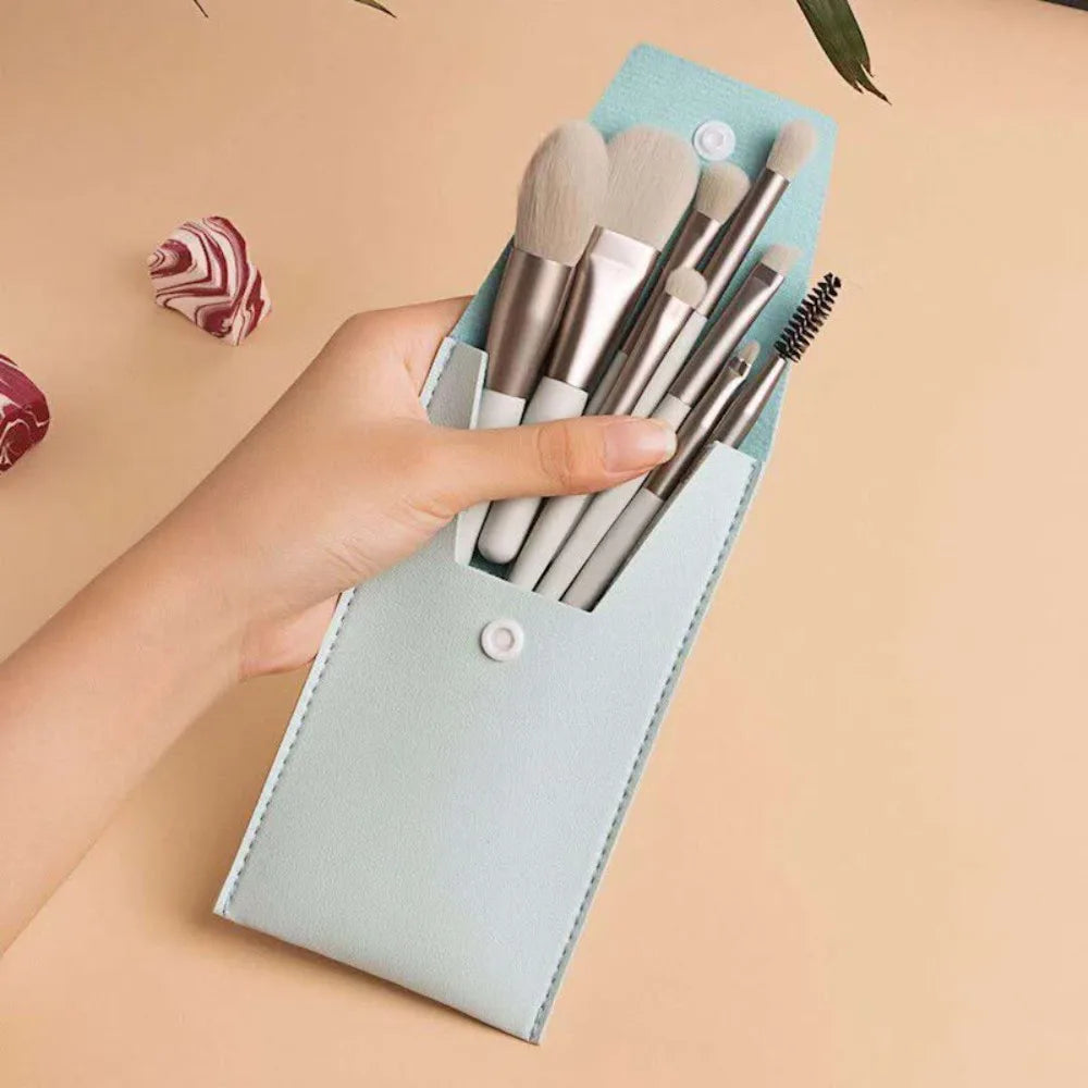 Set of 8 Soft Bristle Make Up Brushes Premium Synthetic With Bag Eyeshadow Brush Eye Facial Beauty Foundation Brush