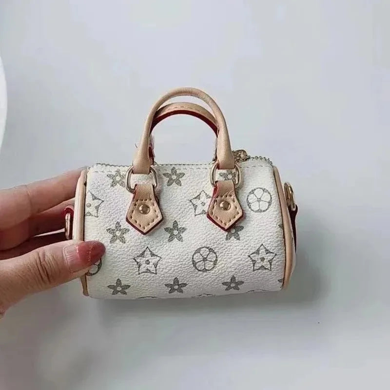 Mini /Creative and trendy Headphone Bag Keychain Bag, Fashionable Pendant, Mini Bag coin pocket, Red envelope flower shell...