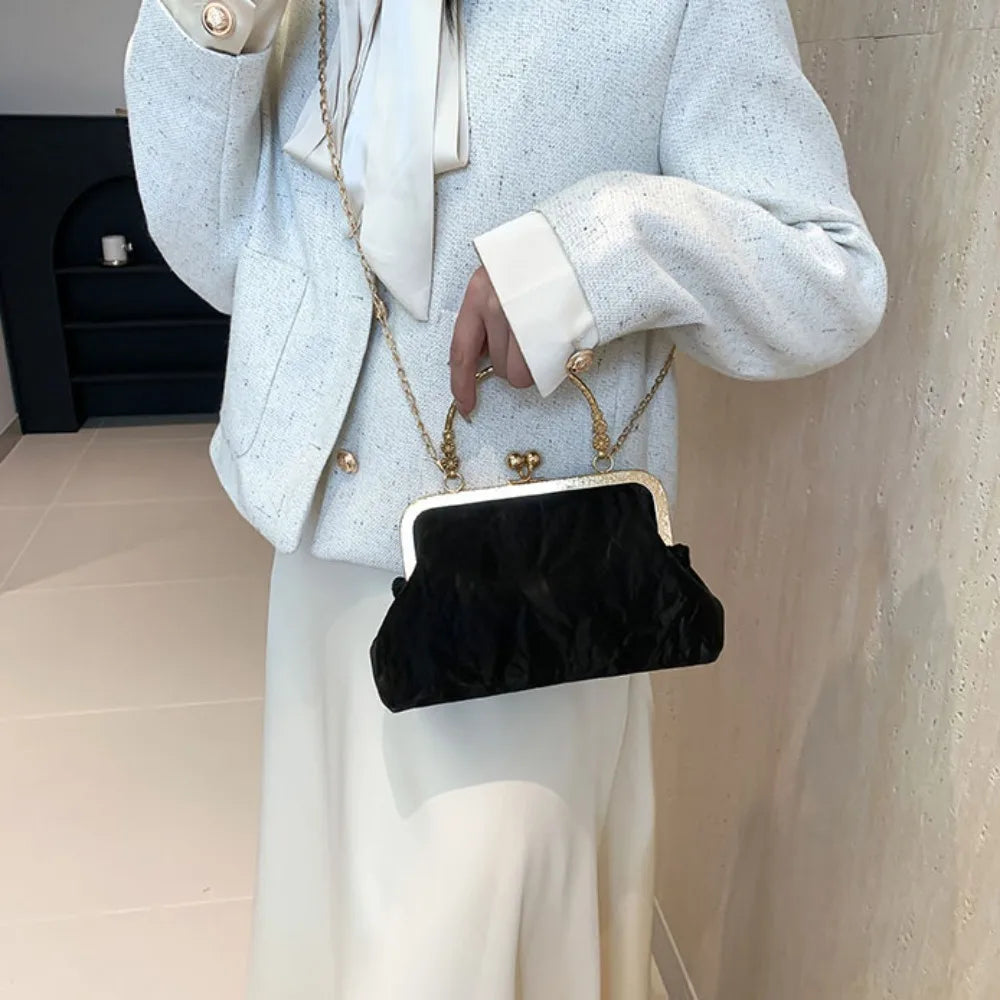 Gold Velvet Evening Bag Clutch Bag Women 2025 French Vintage Luxury Chain Purse Elegant Fashion Purse Wedding Party Handbag