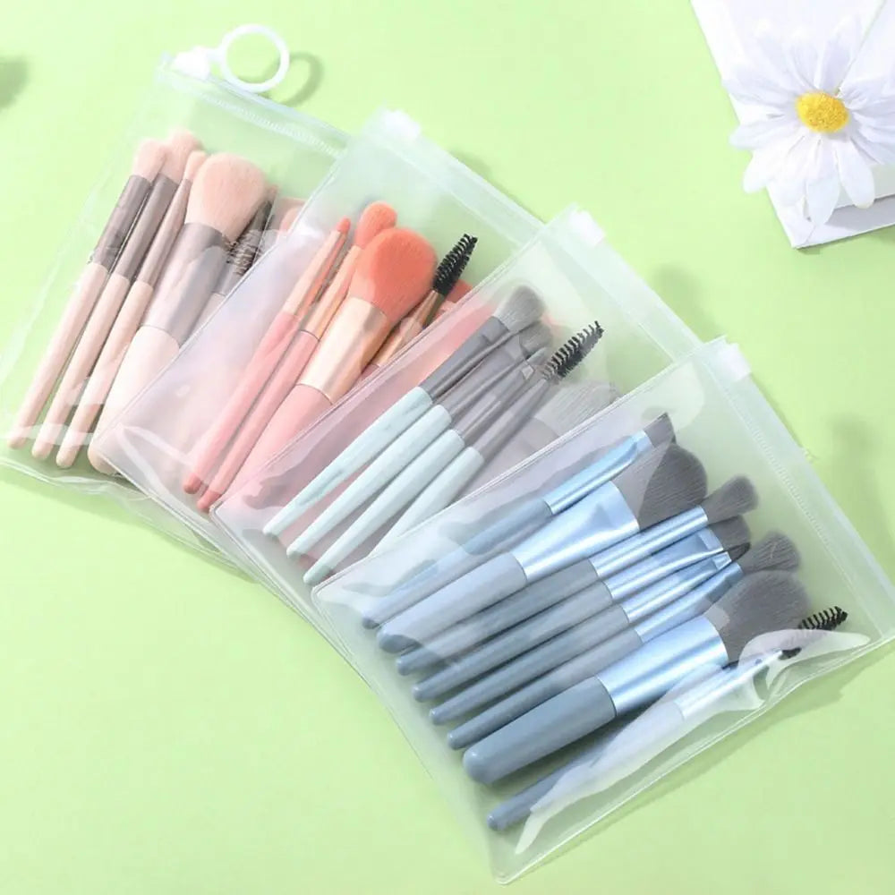 Set of 8 Soft Bristle Make Up Brushes Premium Synthetic With Bag Eyeshadow Brush Eye Facial Beauty Foundation Brush